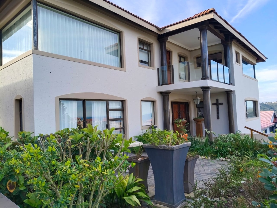 5 Bedroom Property for Sale in Avonddans Western Cape